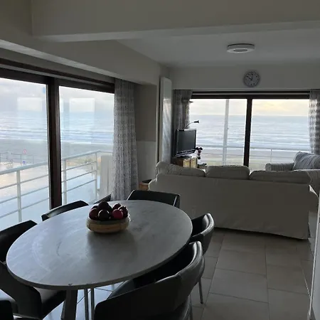 아파트 Met Zeezicht En Zicht Op Casino *